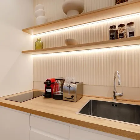 Апартаменты Majesti Upper Marais Apartments- Rue Du Faubourg Saint-martin