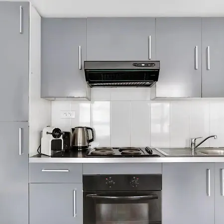 Majesti Upper Marais Apartments- Rue Du Faubourg Saint-martin *